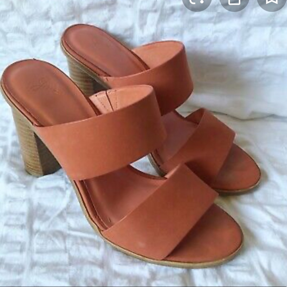 Joie Banner Sandals